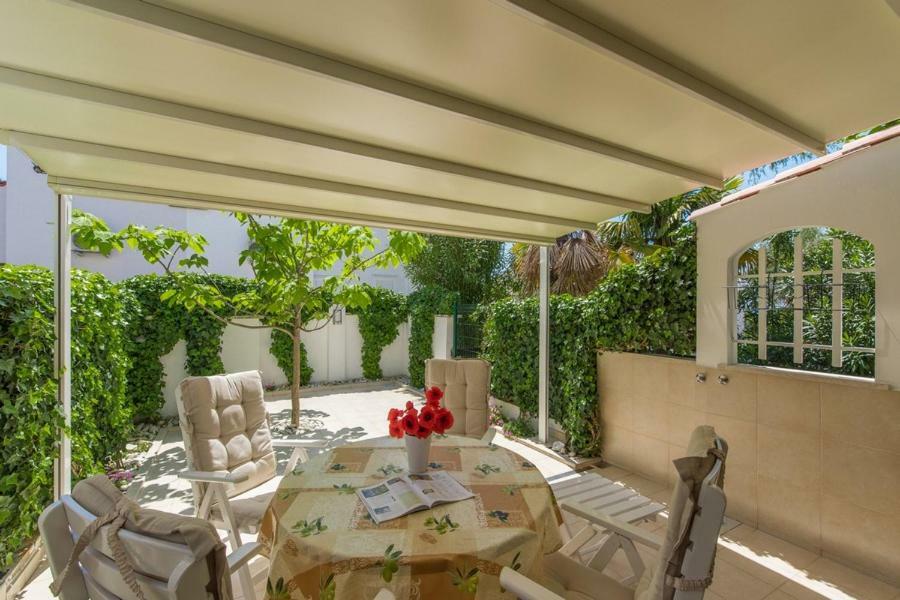 Holiday Home M&M Novigrad Istria Εξωτερικό φωτογραφία